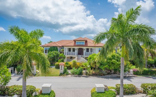 THE DOCK HOUSE | A VISTA DEL MAR & YACHT CLUB SIGNATURE RESIDENCE