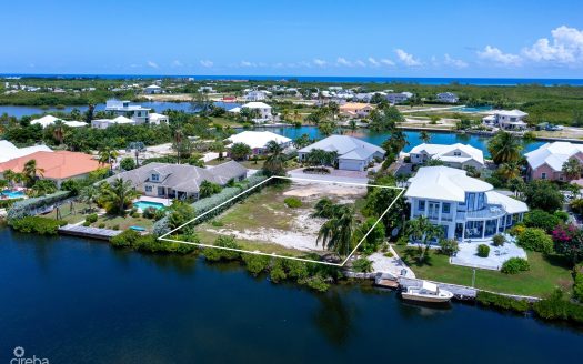 THE SHORES CANAL FRONT LOT