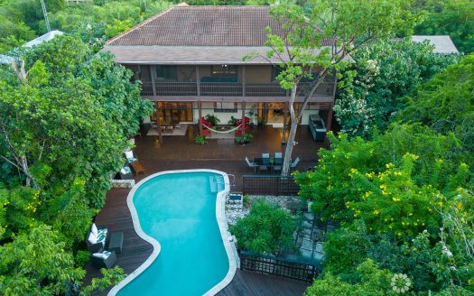 BESPOKE BALI-STYLE JUNGLE RETREAT
