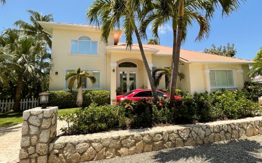 SNUG HARBOUR HOME