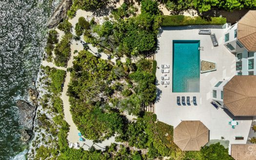 CHIARO DI LUNA, A LUXURY OCEAN FRONT ESTATE IN VISTA DEL MAR