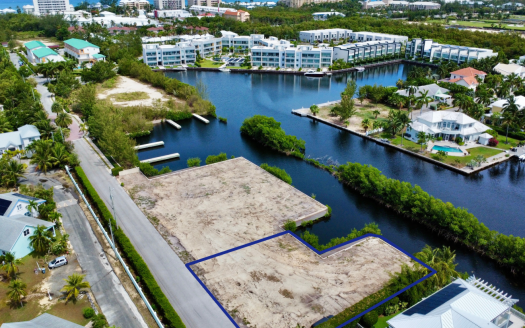 CLIPPER BAY CANAL LOT – 508