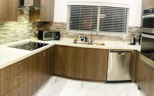 ROYAL PINES MODERN 3BEDS/3BATHS – UPGRADED