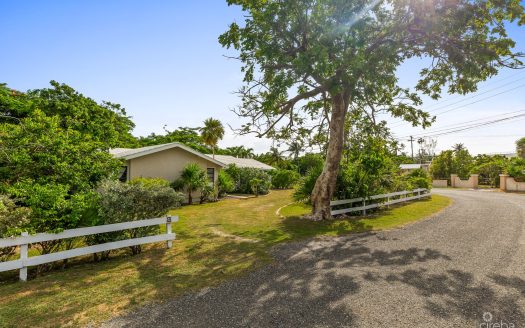 PHELAN CLOSE 30, SOUTH SOUND HOME