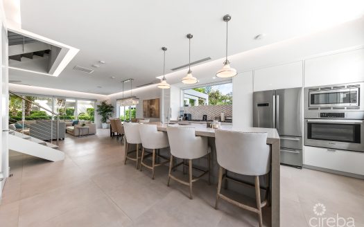 SOLARA 117, CRYSTAL HARBOUR END UNIT