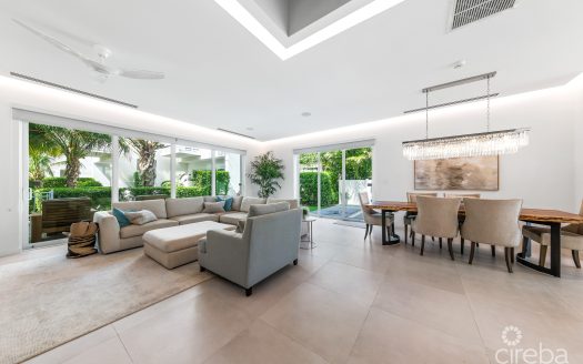 SOLARA 117, CRYSTAL HARBOUR END UNIT