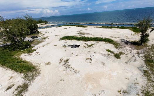 DIAMOND’S EDGE WATERFRONT ESTATE LOT 9