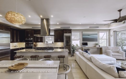 GOVERNORS HARBOUR- THE DRAKE PENTHOUSE