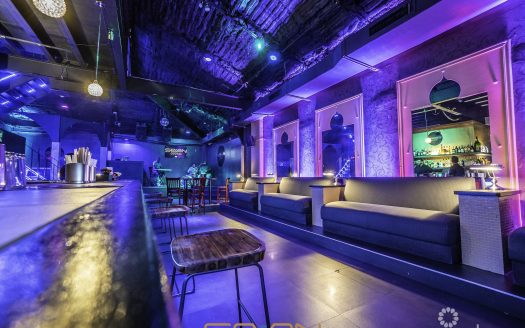 SEVEN MILE LOUNGE