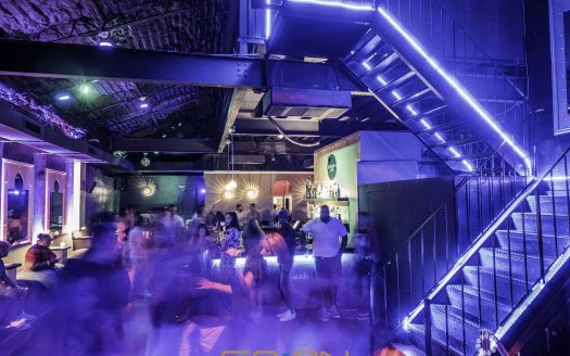 SEVEN MILE LOUNGE