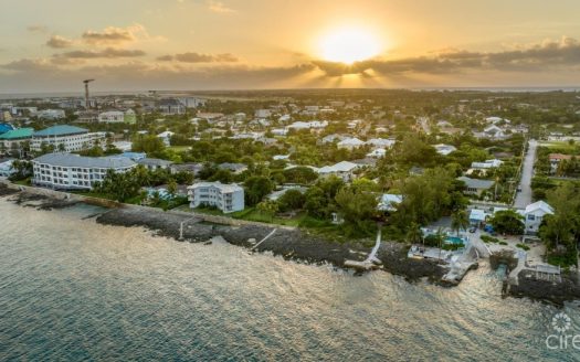 RARE OCEANFRONT DEVELOPMENT OPPORTUNITY | SOUTH CHURCH STREET | 0.9 ACRES