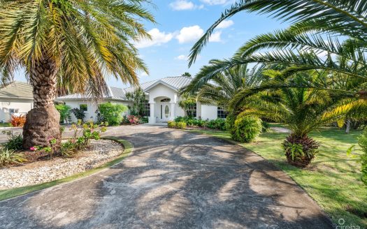 PARADISE CLOSE 18, CANAL FRONT HOME