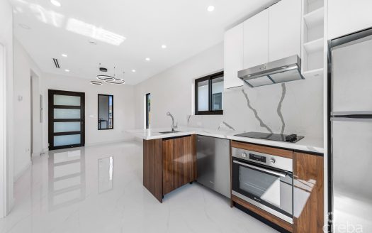 ARZA WEST BAY J5. 1-BED END UNIT – INCLUSIVE OF A CI$ 14,000 FURNITURE PACKAGE. MOVE-IN READY