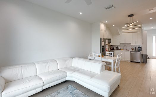 ALLURE WATERFRONT TOWNHOME