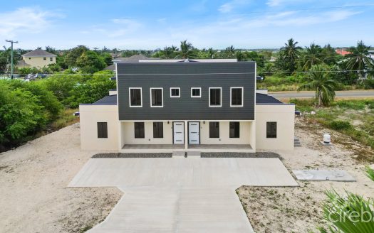 #2 BRAND NEW 3 BED 3.5 BATH DUPLEX –  LOOKOUT GARDENS
