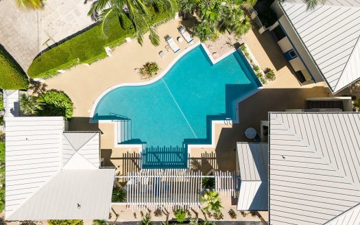 THE RETREAT AT RUM POINT