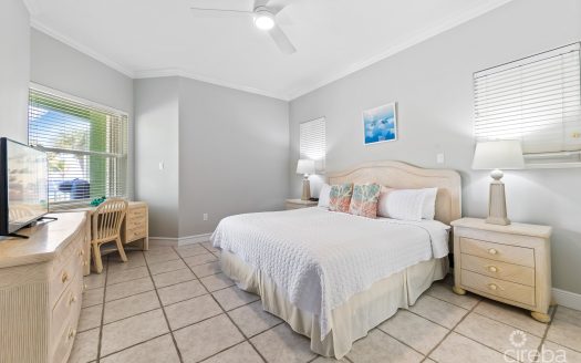 ON THE BAY 208, NORTH SIDE CONDO