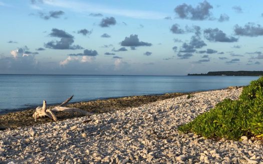 PRIMIER WATERFRONT LOT CAYMAN BRAC