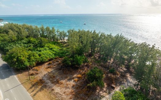PRIME BEACHFRONT LAND IN EAST END – A RARE OPPORTUNITY IN GRAND CAYMAN