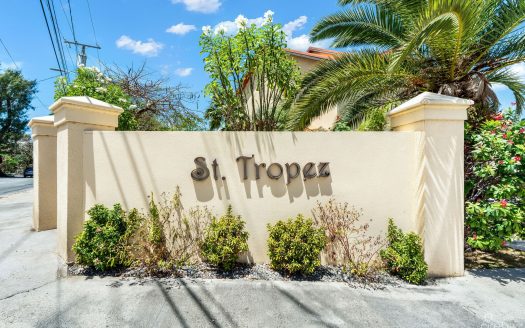 ST. TROPEZ VILLAS 3, SOUTH SOUND TOWNHOME