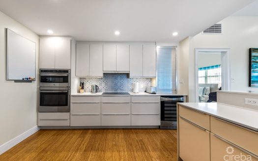 BRITANNIA REGENTS COURT , 4 BED PLUS DEN