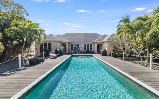 3 BEDROOM CANAL FRONT DUPLEX WITH POOL – 188 ABBEY WAY – UNIT 2