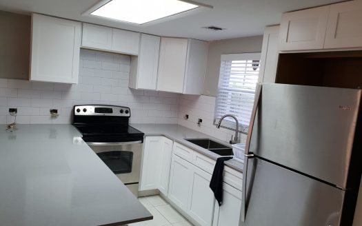 DRUMBLADE APARTMENT