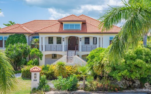 THE DOCK HOUSE | A VISTA DEL MAR & YACHT CLUB SIGNATURE RESIDENCE