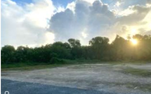PERFECT DEVELOPMENT LOT WITH PLANNING APPROVED PLANS
