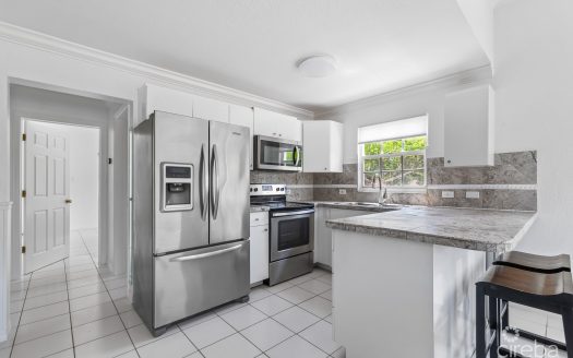 MAHOGANY LANE 5, WEST BAY APARTMENT