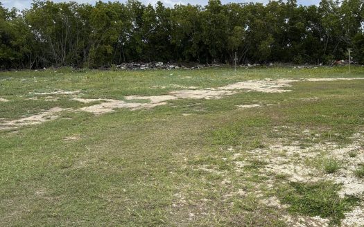 1 ACRE UNIQUE MULTI-DWELLING HOUSE