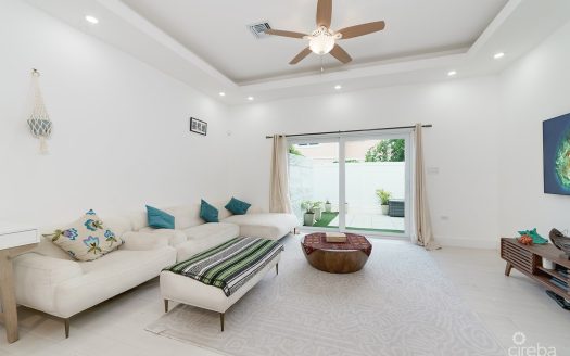 MANTRAS 2 BEDROOM TOWNHOME SOUTH SOUND