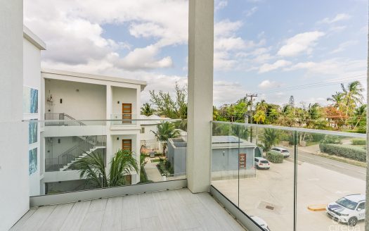 LIGHTHOUSE POINT RESIDENCES PENTHOUSE CORNER UNIT 301