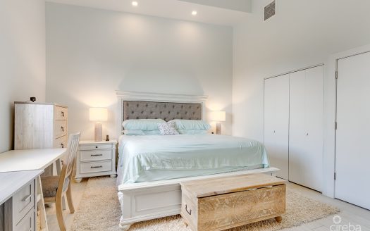 LIGHTHOUSE POINT RESIDENCES PENTHOUSE CORNER UNIT 301