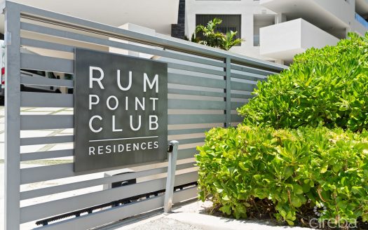 RUM POINT CLUB 305