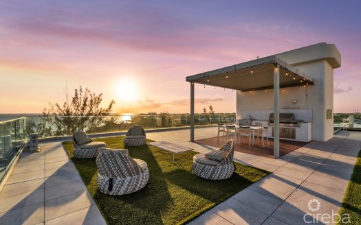 TIDES 4-BED BEACHFRONT CONDO WITH OVERSIZED TERRACE