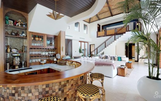 KEMPA KAI INCREDIBLE OCEANFRONT HOME WITH GUEST BUNGALOW