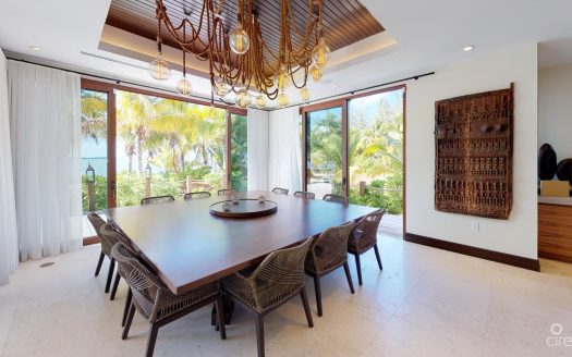 KEMPA KAI INCREDIBLE OCEANFRONT HOME WITH GUEST BUNGALOW