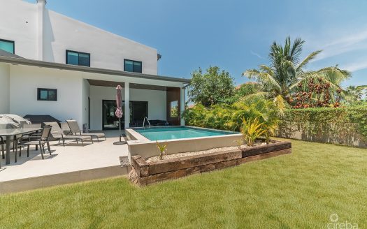 NUSA VILLAS BEAUTIFUL HOME WITH POOL