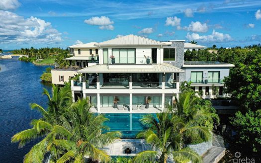 RITZ-CARLTON DECKHOUSE 9