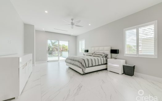 BRITANNIA ESTATES FAMILY HOME SEVEN MILE BEACH CORRIDOR