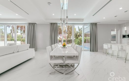 BRITANNIA ESTATES FAMILY HOME SEVEN MILE BEACH CORRIDOR