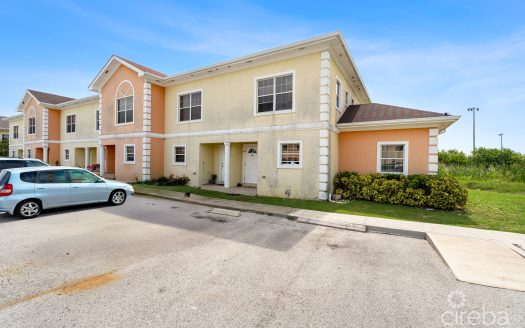 SCHOLARS RETREAT 3-BED END UNIT