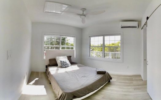 1495 RUM POINT DRIVE – TOP FLOOR APARTMENT