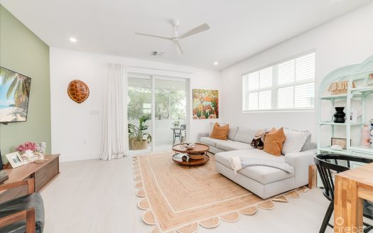 PERIWINKLE 2 BEDROOM WITH DESIGNER FURNISHINGS