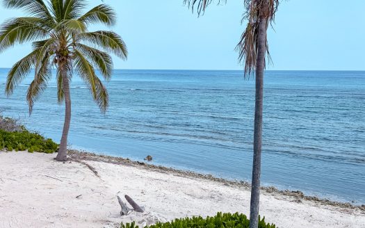 LITTLE CAYMAN BEACHFRONT HOME ‘ROCK BOTTOM’