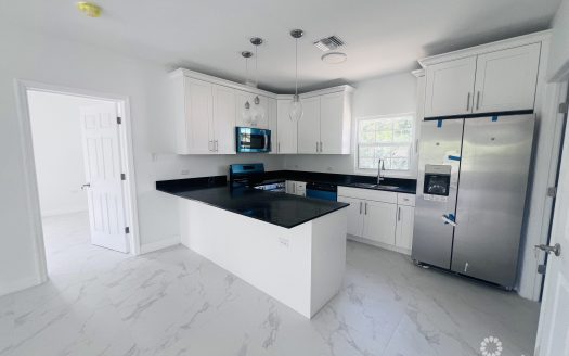 NORTHSIDE BRAND NEW HOME        3 BED/3 BATH