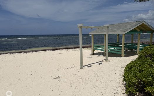 RUM POINT DRIVE LARGE LOT 31