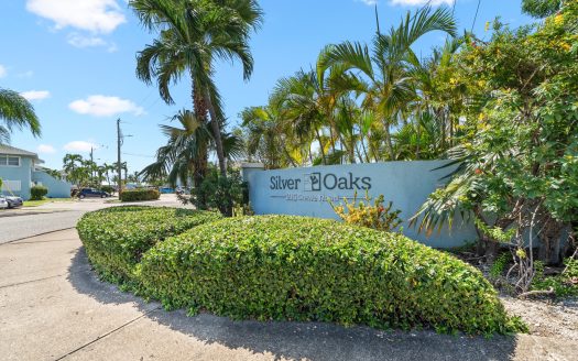UPDATED 2-BEDROOM CONDO IN SILVER OAKS, GEORGE TOWN!