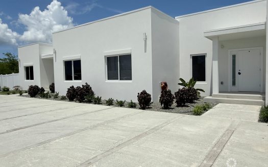 BODDEN TOWN DUPLEX – BLANCO, UNIT A